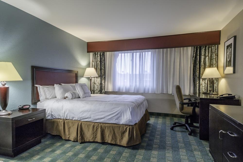 Causeway Bay Hotel Lansing Exteriör bild