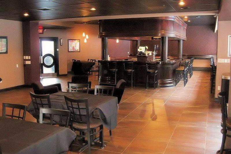 Causeway Bay Hotel Lansing Exteriör bild