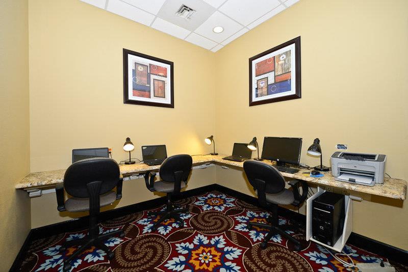 Causeway Bay Hotel Lansing Bekvämligheter bild