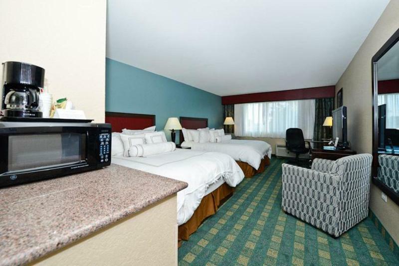 Causeway Bay Hotel Lansing Exteriör bild